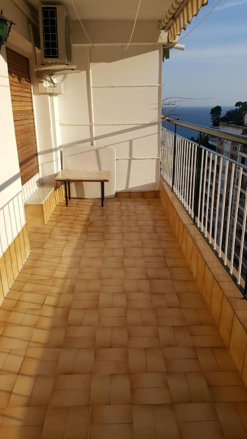 Apart 2 Habit Vistas Playa Y Montana Lift Parking Calella Dış mekan fotoğraf
